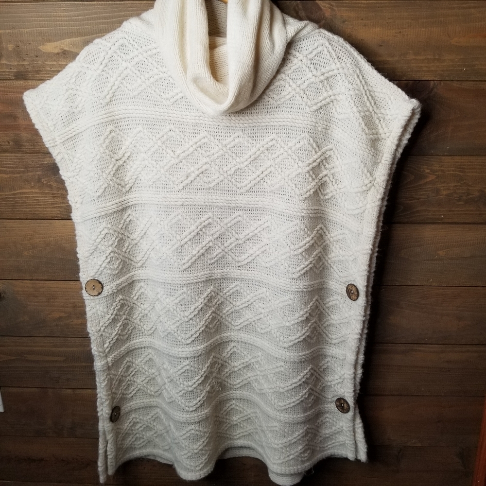 Cape Cable Knit Scoop Turtle Neck Sweater Vest Cream One Size